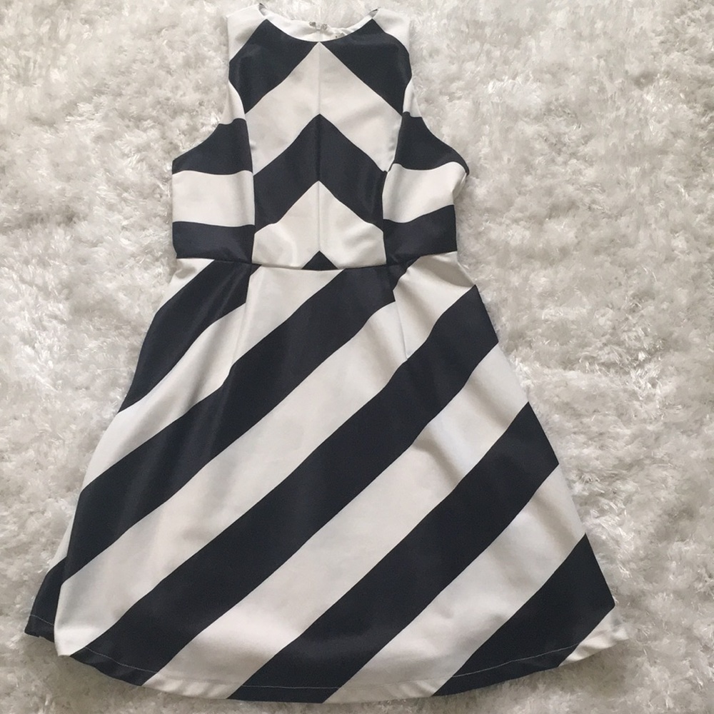 Silk dress short with great flare